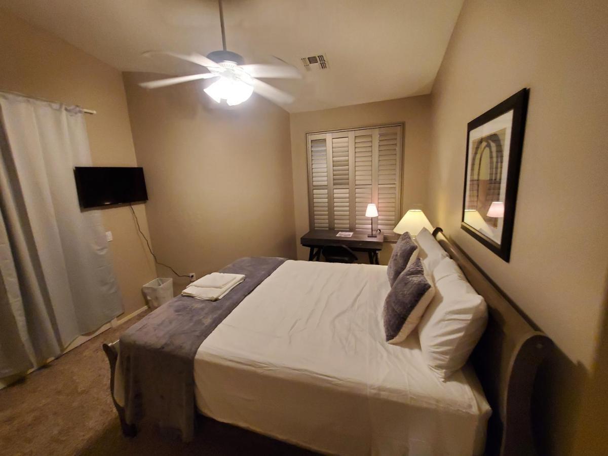 Phoenix II Minutes To Airport And Downtown Exterior foto